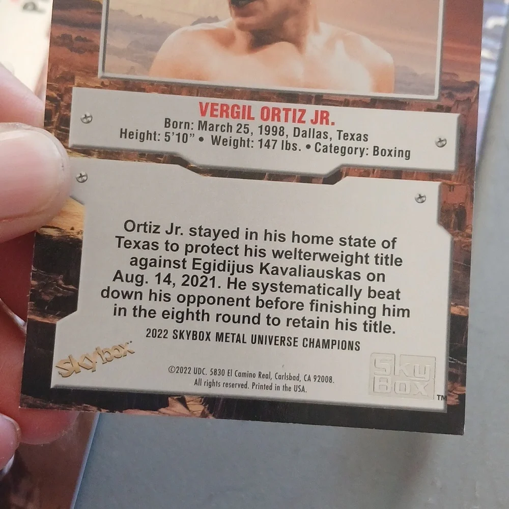 Assorted Sports Trading Cards Collection - Picture 9 of 12